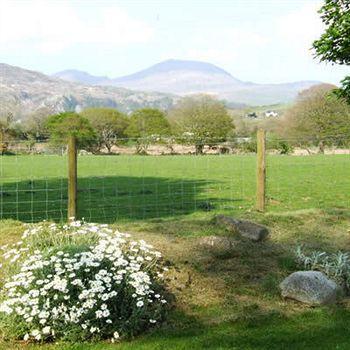Cefn Uchaf Guesthouse Garndolbenmaen Екстер'єр фото