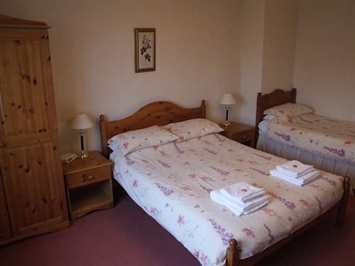 Cefn Uchaf Guesthouse Garndolbenmaen Екстер'єр фото